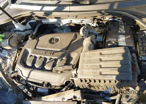 2018 Volkswagen Tiguan 2.0T Se/2.0T Sel from USA, damaged, VIN 3VV2B7AX3JM052696